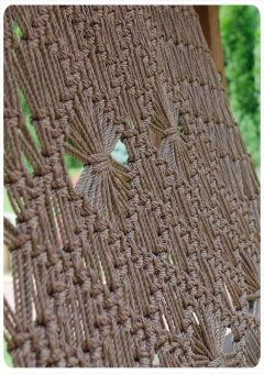 Набор: Плетеное кресло СЕАРА с подушкой + каркас КАРАВЕЛЛА с крышей